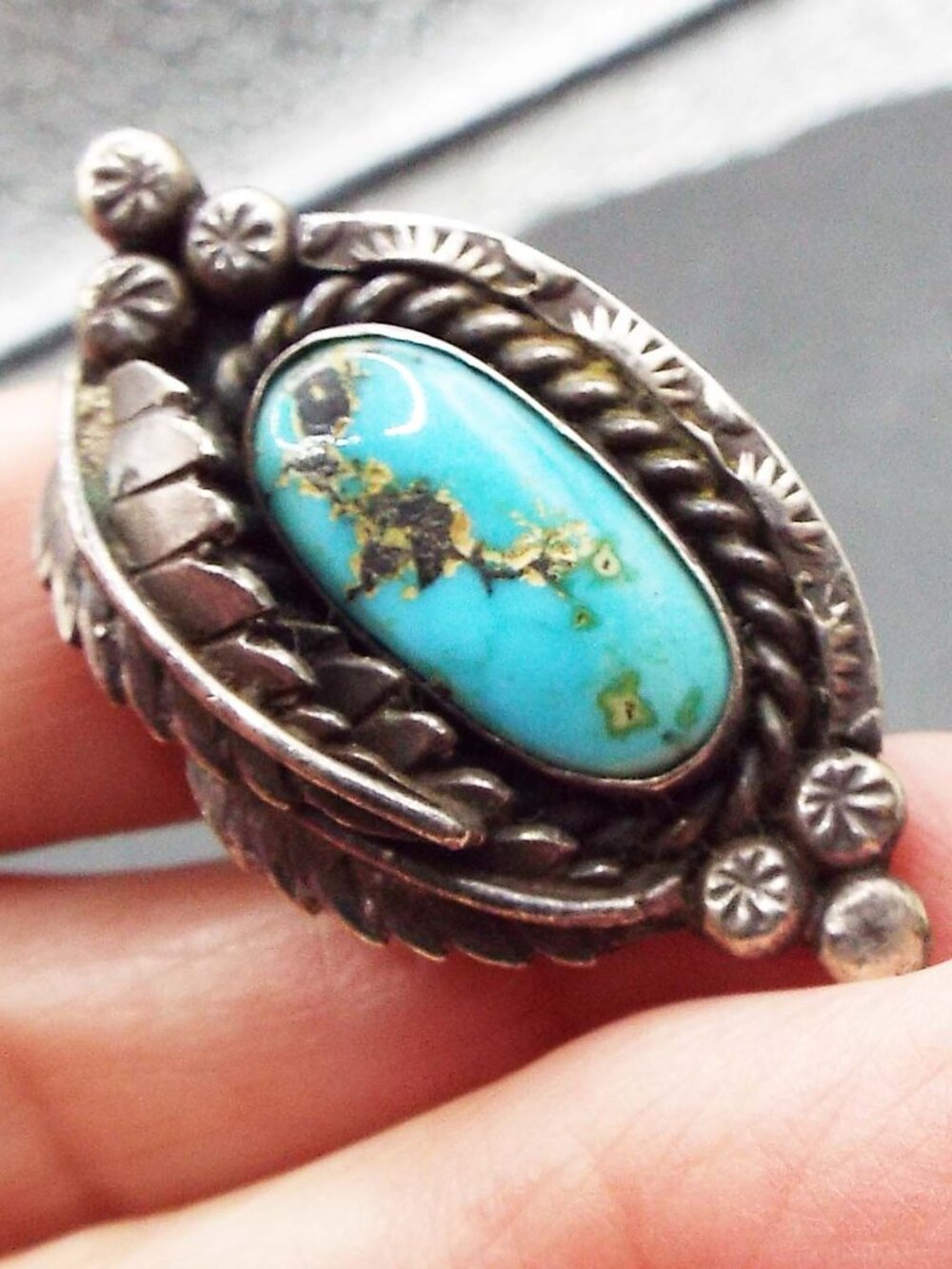 ANT. NAVAJO PAWN BLUE MOHAVE TURQUOISE STERLING LEAF 11.06 GR. SZ 5 3/4 RING 15B